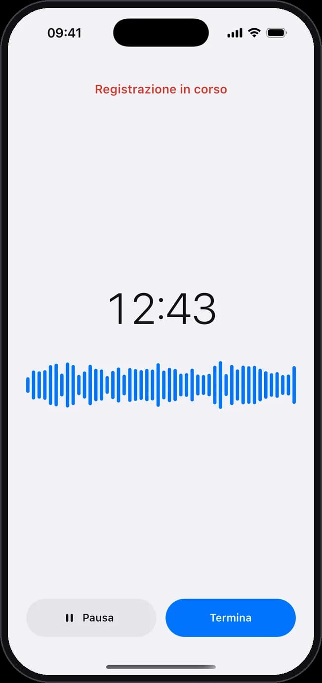 Una registrazione in corso sull’iPhone, con i pulsanti per mettere in pausa e terminare.